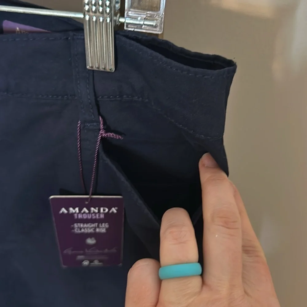 Gloria Vanderbilt Amanda Trouser Straight Leg Classic Rise Size 16W Short NWT